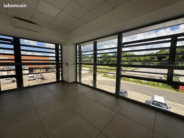 Bureaux amenagé jarry 480 m2 1er etage ascenseur