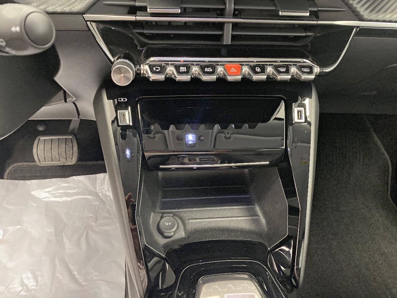 Peugeot 2008 bluehdi 130 s&s eat8 allure pack — photo 15