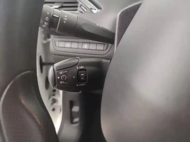 Peugeot 208 puretech 68ch bvm5 — photo 21