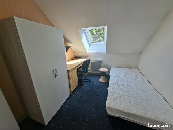 Chambre meublée 9m2