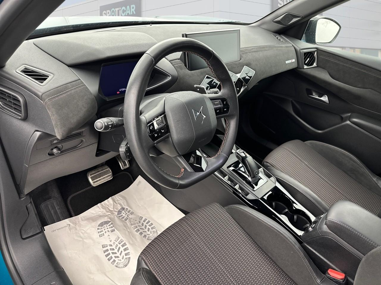 Ds Ds 3 crossback puretech 130 eat8 performance line+ — photo 9