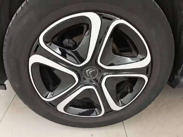 Citroën C3 puretech 83 s&amp;s bvm5 — photo 13