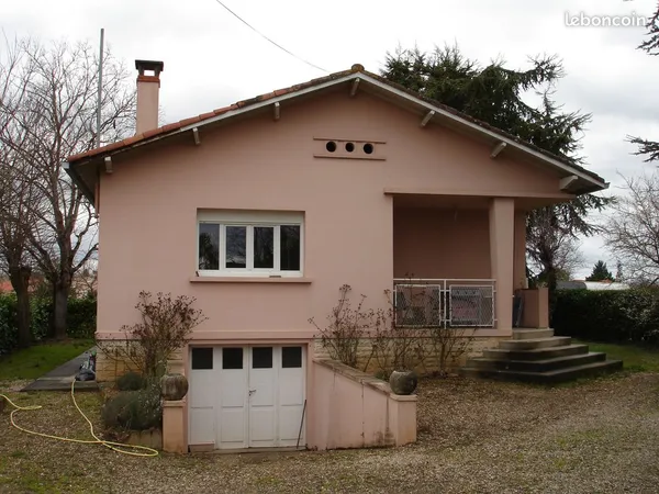 Maison à louer à LABASTIDE SAINT PIERRE