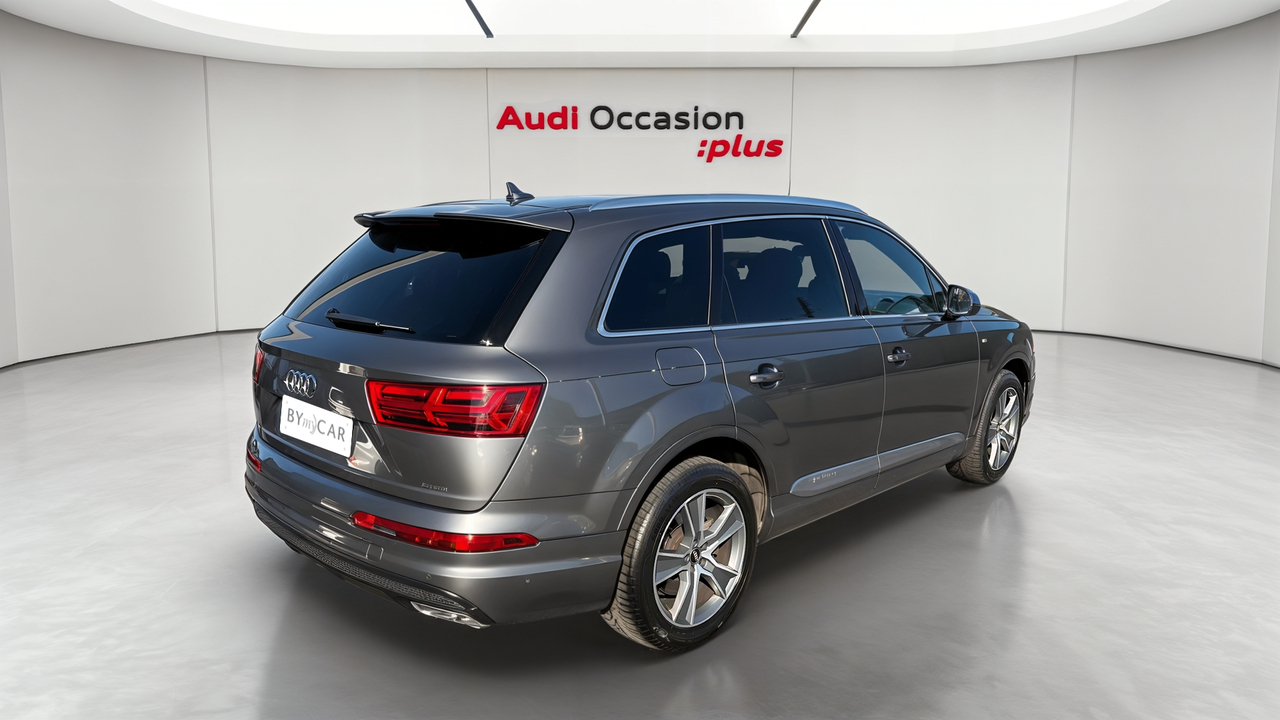 Audi Q7 3.0 V6 TDI Clean Diesel 218 Tiptronic 8 Quattro 7pl — photo 5