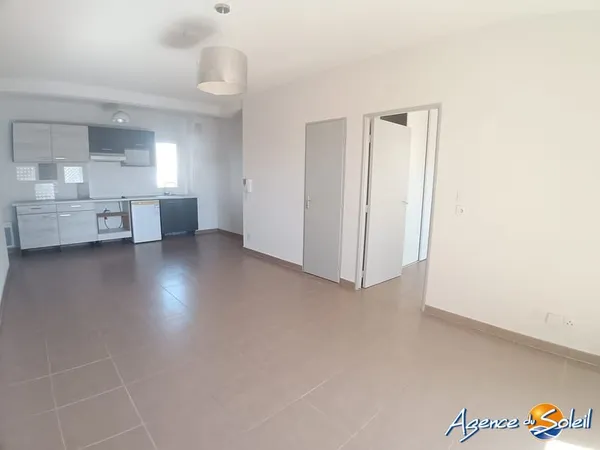 APPARTEMENT T2 RECENT + 2 PARKINGS