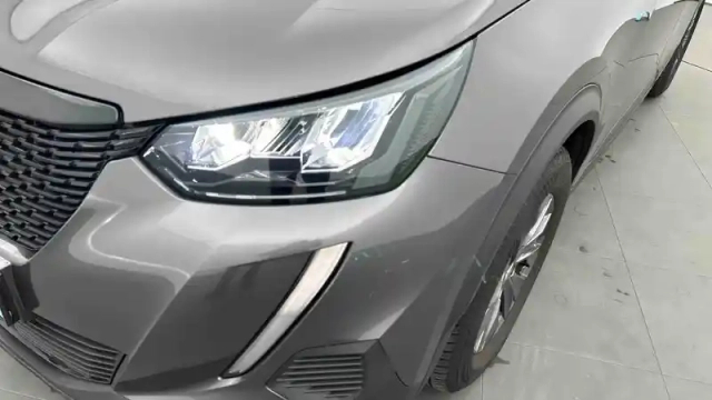 Peugeot 2008 puretech 100 s&amp;s bvm6 — photo 23