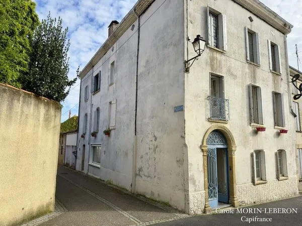 Maison de ville 13 pièces 320 m²