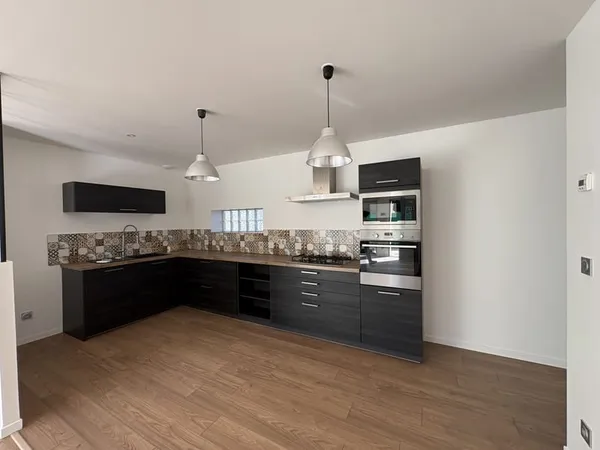 A LOUER - Maison T3 avec extérieur