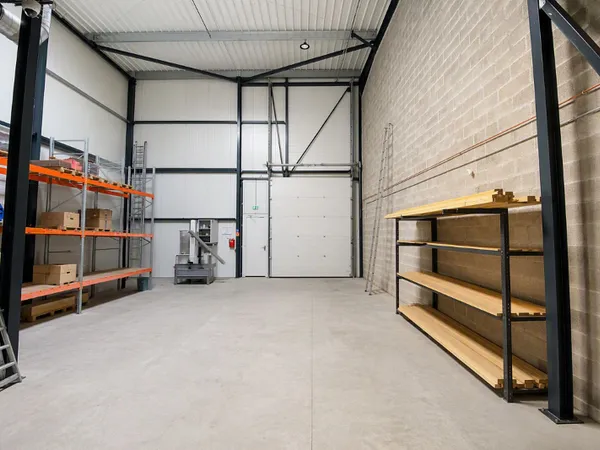 Local d'activité 426 m²
