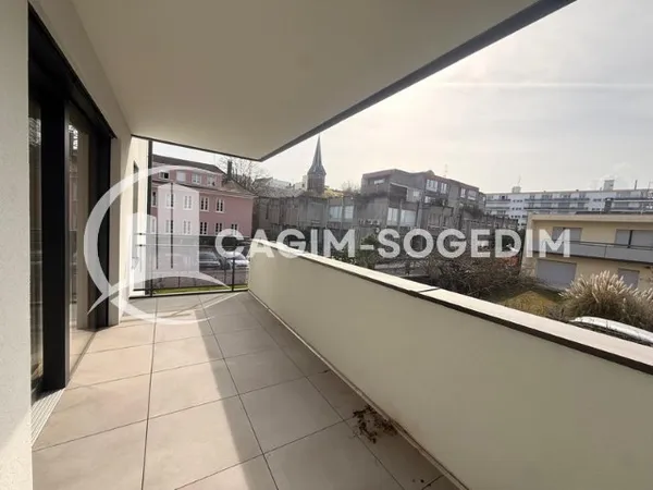 Saint-Louis Spacieux F4 de 73,48 m2 avec balcon, cave et g