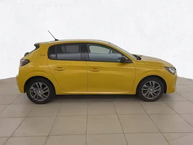 Peugeot 208 puretech 75 s&amp;s bvm5 — photo 4