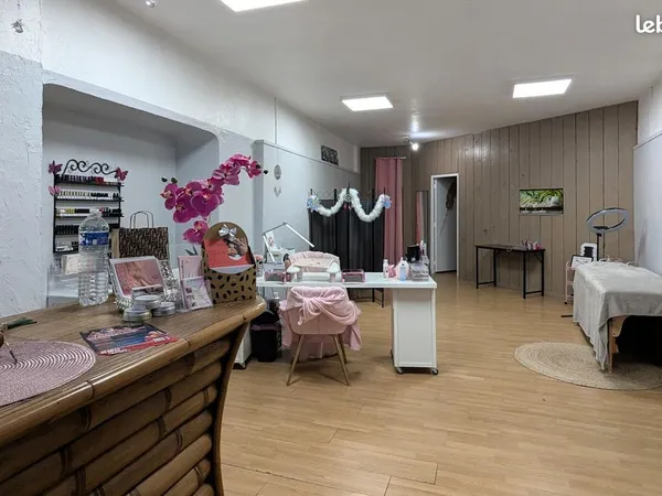 Vente local commercial 2 pièces 53 m2 - la Seyne-sur-Mer