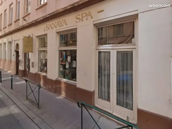 Local commercial 135 m²