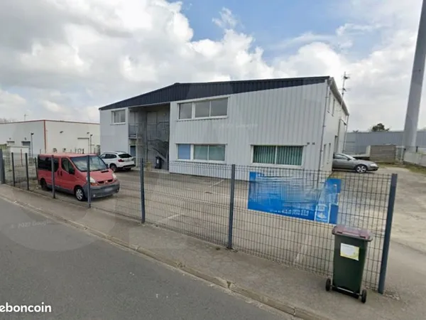 Bureaux 82 m² LE RELECQ KERHUON