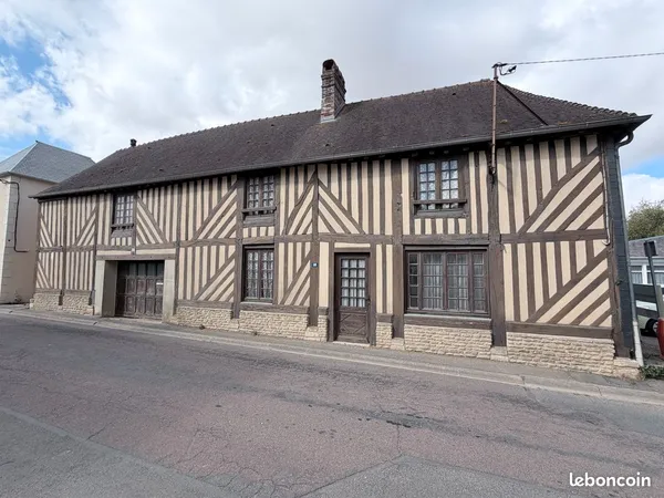 Jolie maison en colombages