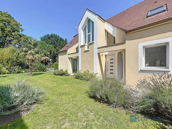 Maison 7 pièces 195 m²