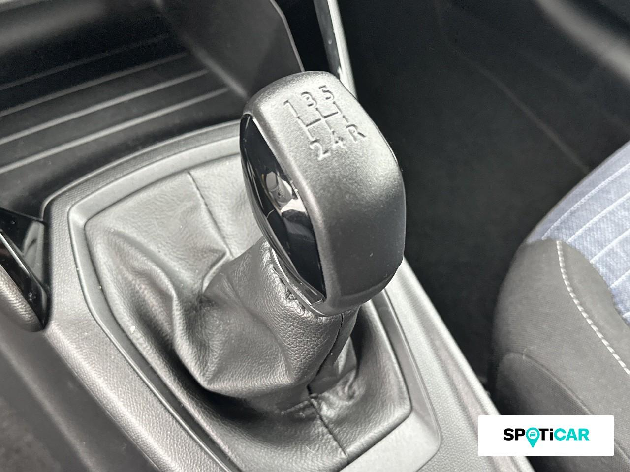 Peugeot 208 1.2 puretech 75ch s&s like 2022 — photo 14