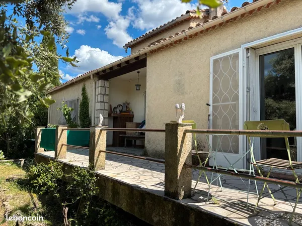 Maison Location Lorgues 5p 104m² 345000€