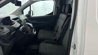 Peugeot Partner Standard 650kg BlueHDi 100ch S&S Asphalt — photo 16