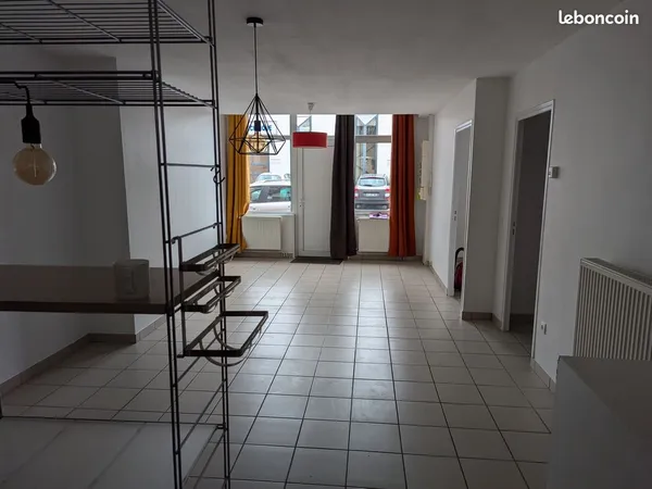 Grand F2 proche centre et gare
