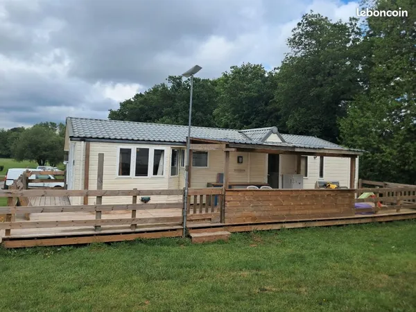 Mobil-home WILLERBY Expression (2009) - Tout équipé avec Wi-Fi STARLINK - Camping 4* Le Deffay