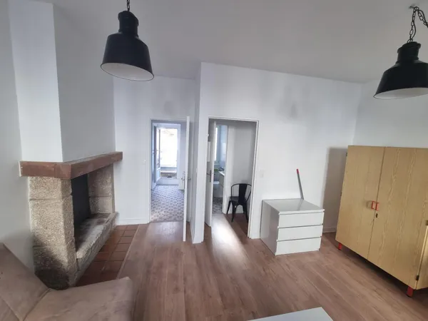 Appart 25m² 1er étage, hyper centre Pontivy