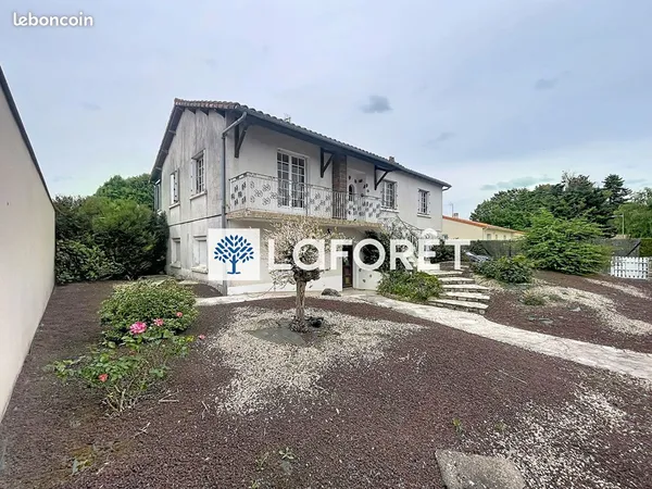 Maison 6 pièces 166 m²