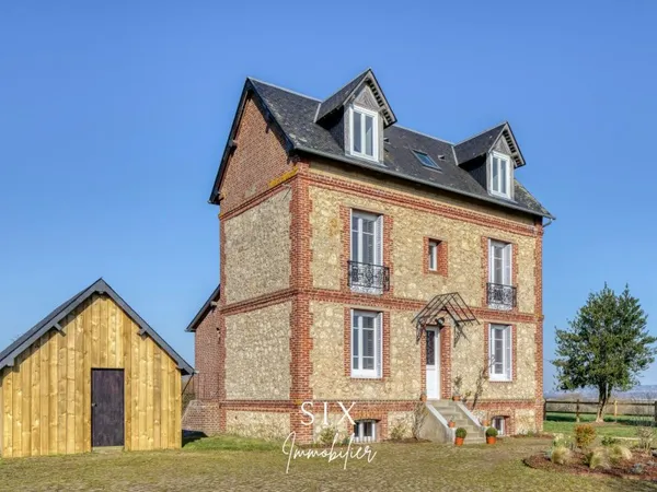 MAISON DE MAITRE AUX PORTES DE DEAUVILLE, PROCHE GOLF AVEC DEPEN