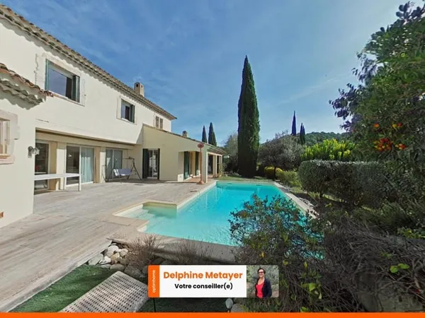 Charmante villa provençale de 217 m² avec piscine et commodités à pied à Lorgues