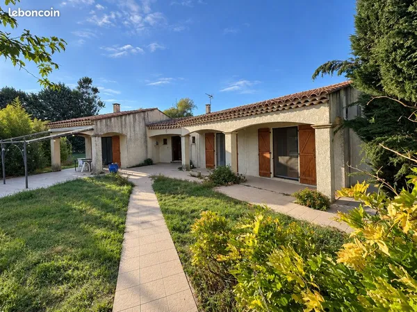 Propriété 4 pièces 133 m²