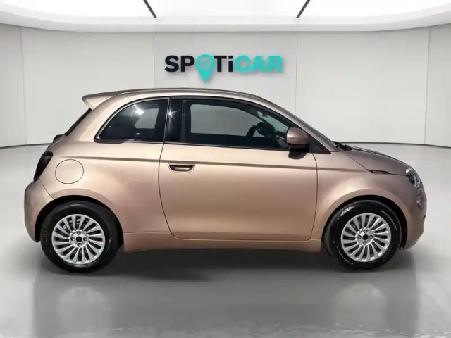 Fiat 500 e 95ch action — photo 7