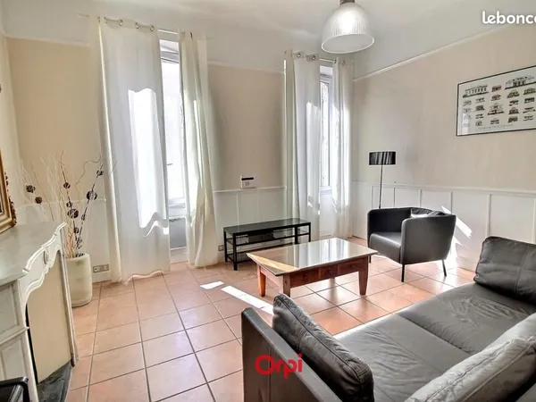 Appartement 3 pièces 98 m²
