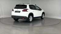 Peugeot 2008 1.2 PureTech 110ch E6.c Allure S&S EAT6 — photo 5