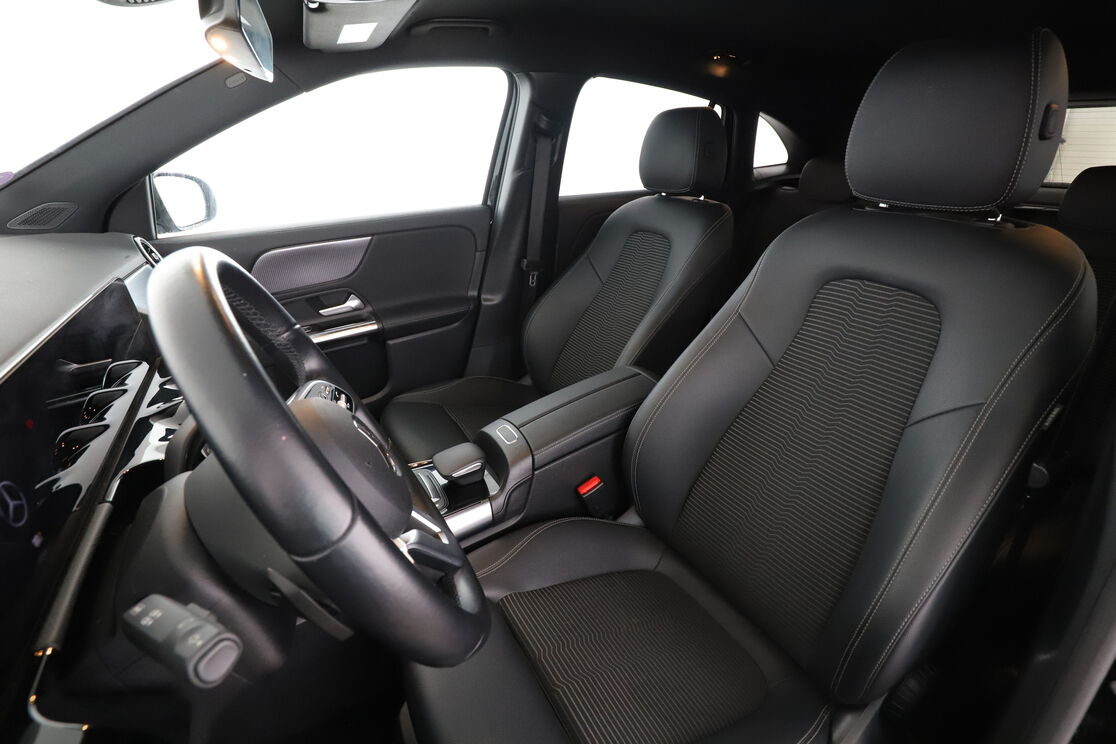 Mercedes-Benz GLA 250 e Progressive Line 8G-DCT — photo 9