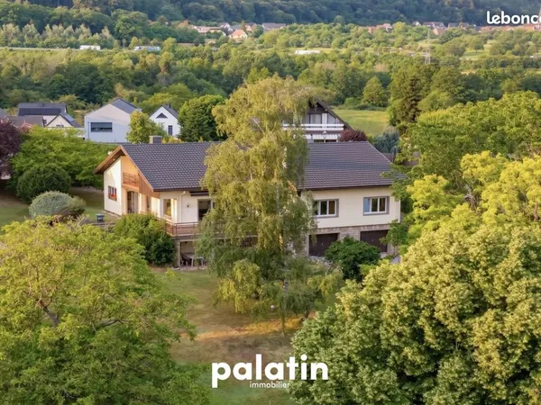 Maison 10 pièces 280 m²