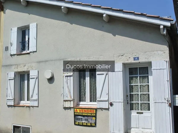 MAISON de village proche Miramont de Guyenne