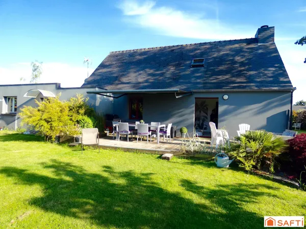 Maison contemporaine de 120 m2 avec vie de plain-pied située au calme
