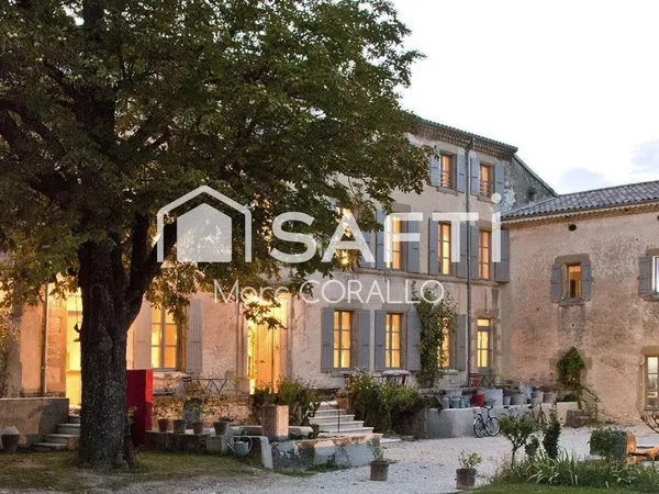 Bastide d'exception du XVIII? siècle dans la Drôme.