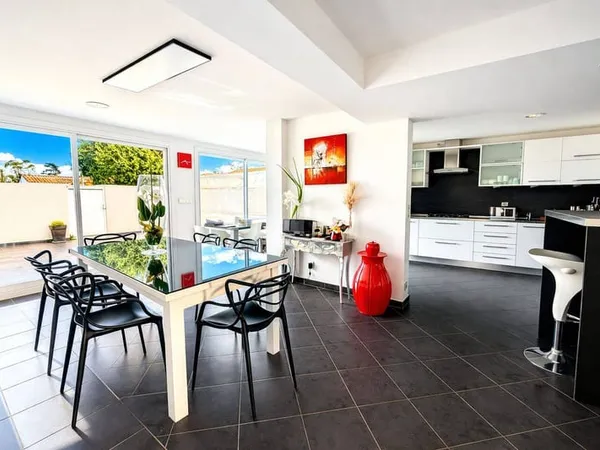 Maison 5 pièces 160 m²