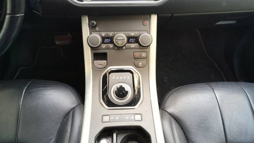 Land Rover Range Rover Evoque 2.0 TD4 180 AWD BVA9 - SE – 2016 – 101881 km – Diesel – Boîte Automatique — photo 19