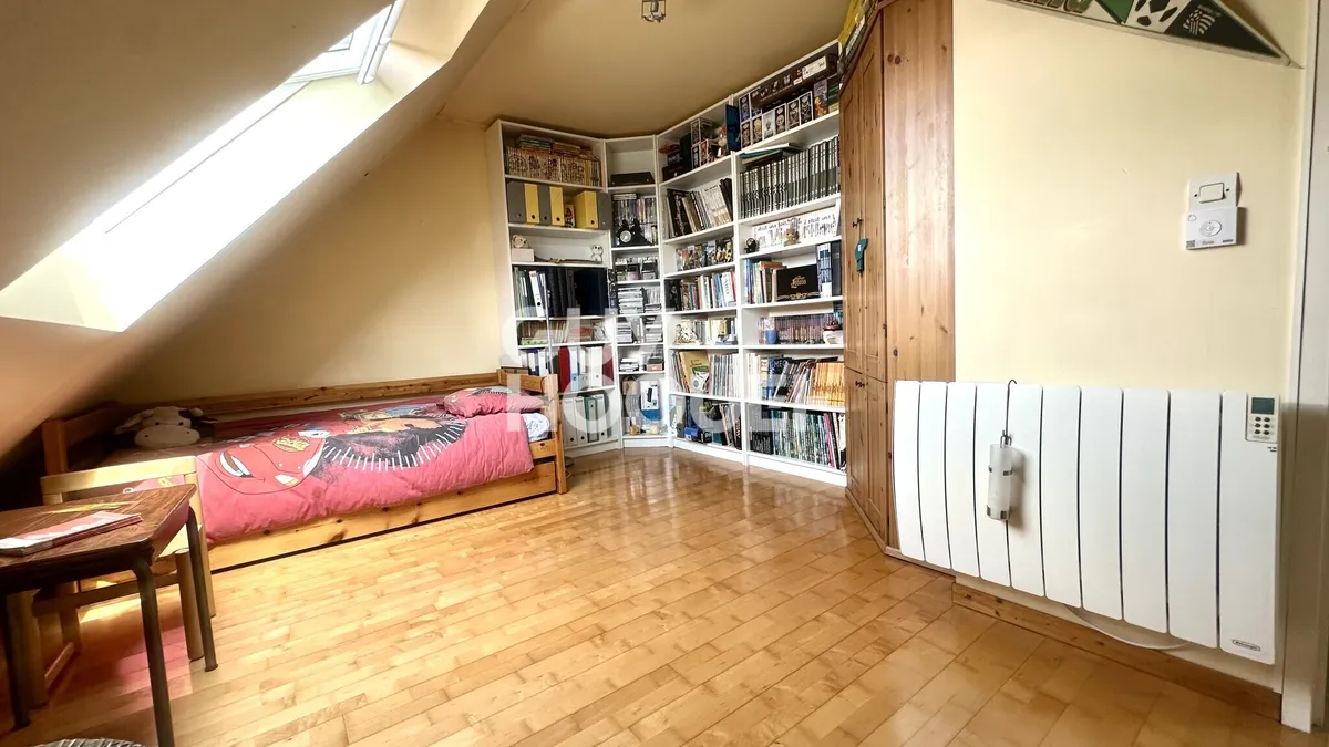 Photo 6