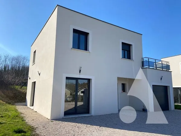 Maison 5 pièces 117 m²