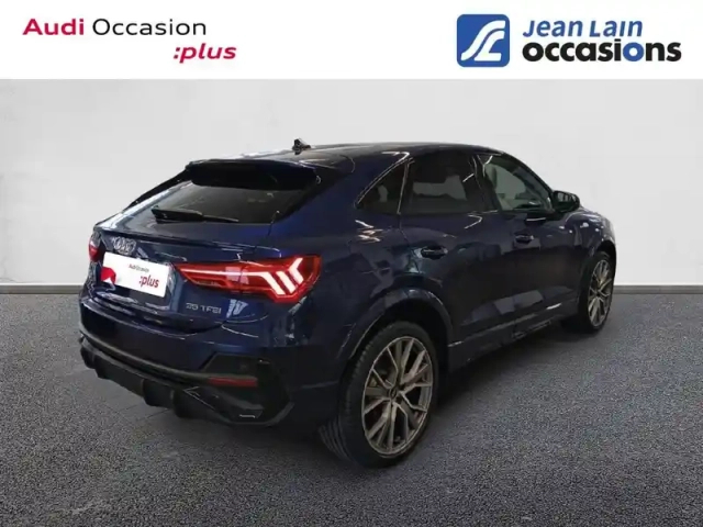 Audi Q3 sportback 35 tfsi 150 ch s tronic 7 — photo 5