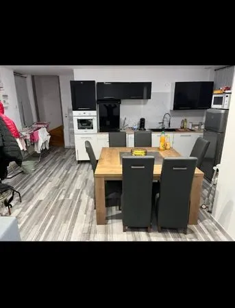 Maison mitoyenne a louer