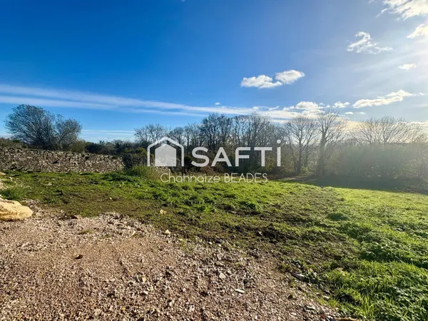 Terrain constructible à Brix