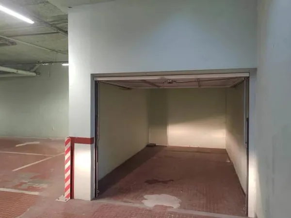 Parking 13 m²