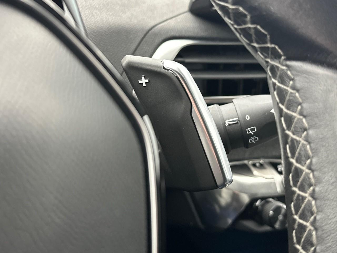 Peugeot 3008 hybrid 225 e-eat8 allure pack — photo 18