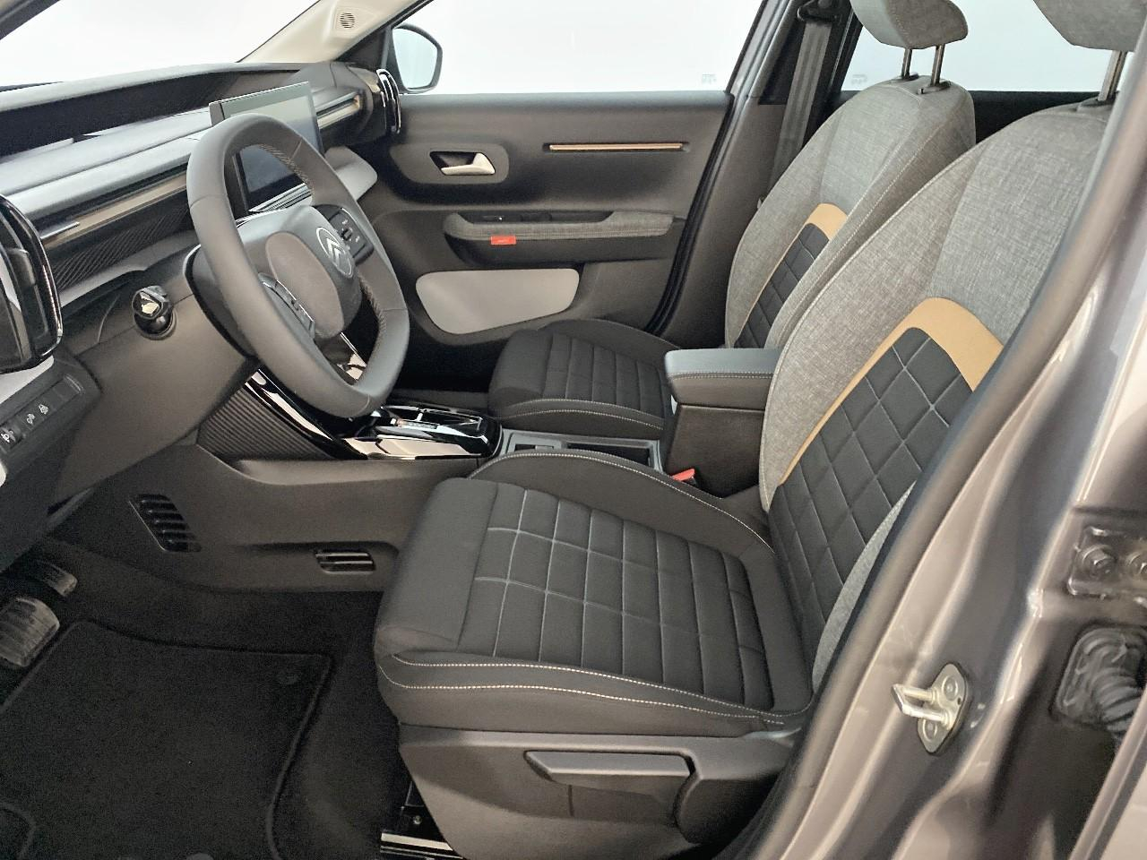 Citroën C3 Aircross hybride 145 ch aut plus — photo 9