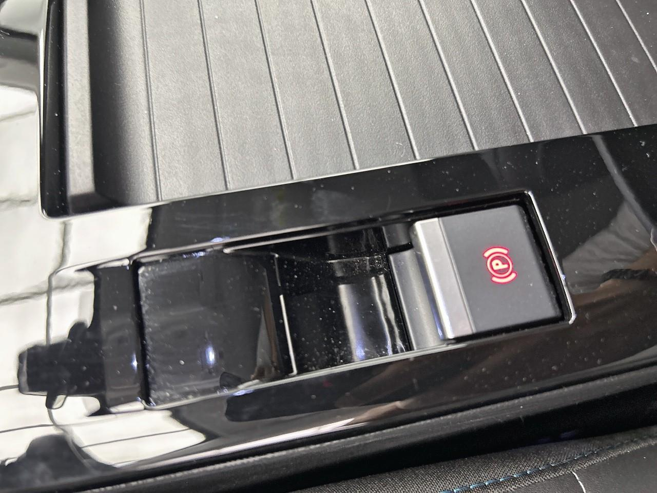 Citroën C4 X puretech 130 s&s eat8 shine — photo 19