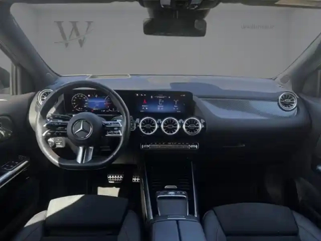Mercedes Gla 200 d amg line — photo 11